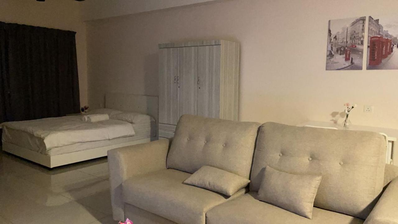 Cozy Studio Unit,Cyberjaya,Wifi, Netflix,Free Parking エクステリア 写真