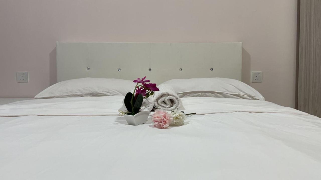 Cozy Studio Unit,Cyberjaya,Wifi, Netflix,Free Parking エクステリア 写真