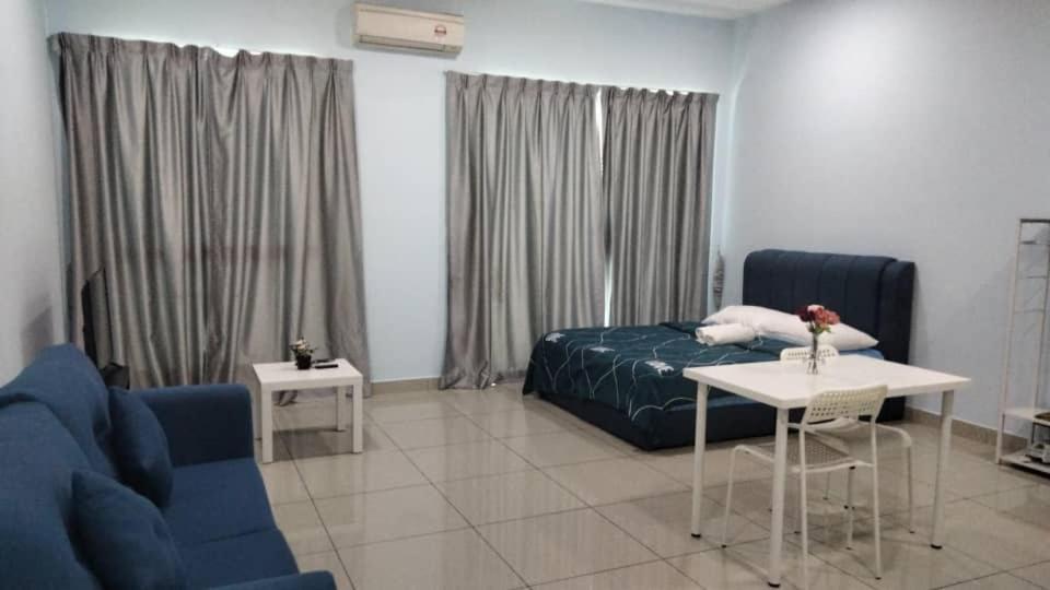 Cozy Studio Unit,Cyberjaya,Wifi, Netflix,Free Parking エクステリア 写真