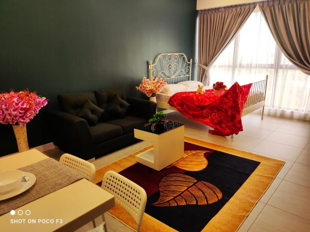 Cozy Studio Unit,Cyberjaya,Wifi, Netflix,Free Parking エクステリア 写真